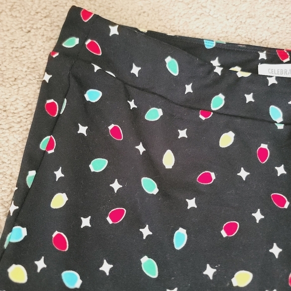 2/$20 NWT Celebrate Together Holiday Print High-Rise Printed Flare-Leg Pants L - Picture 3 of 11